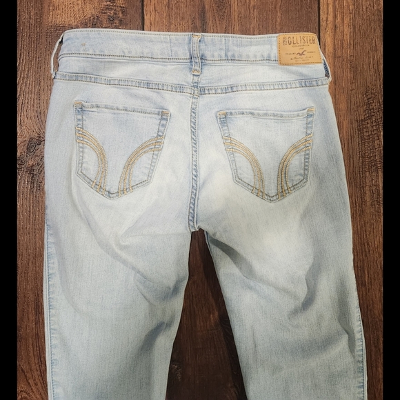 Hollister Skinny Jeans - Picture 4 of 12